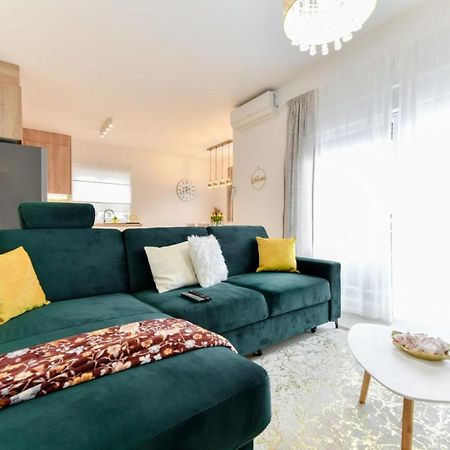 Family Apartment Amare Задар Екстериор снимка