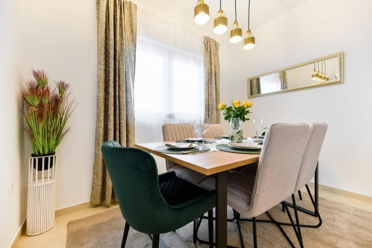 Family Apartment Amare Задар Екстериор снимка